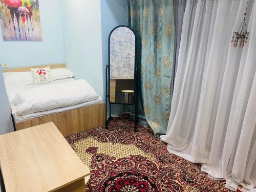 Cama ou camas em um quarto em Like Home Hostel na Shevchenko