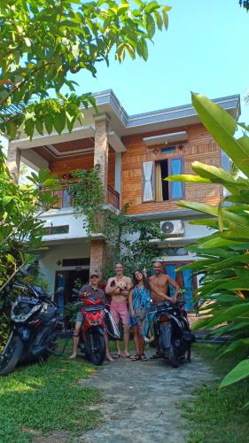 Επισκέπτες που μένουν στο Walur Surf Villa