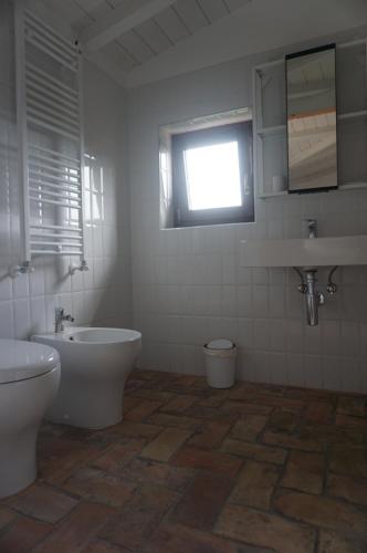 Ένα μπάνιο στο Agriturismo la Romanella