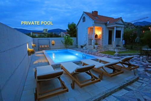 Apartment Ana with private pool – Photos 2