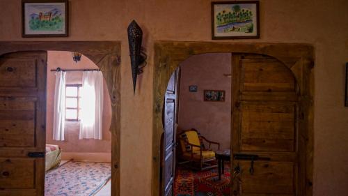 Posezení v ubytování Kasbah Tigmi El Janoub