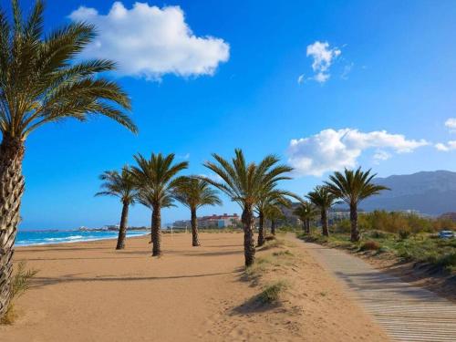 Denia port and beach apartment.