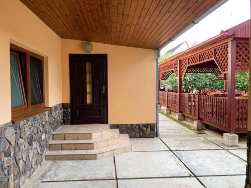 Fotografie z fotogalerie ubytování Приватний будинок v destinaci Běrehovo