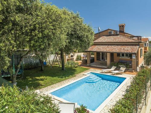 Villa mit beheiztem Privatpool, BBQ, Darts