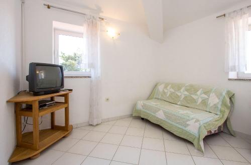 Ferienwohnung mit Pool, Klima, Grillplatz, Balkon