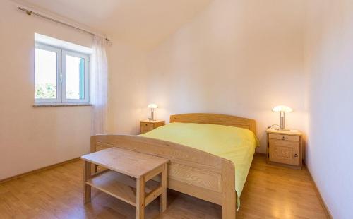 Postel nebo postele na pokoji v ubytování Ferienwohnung mit Pool, Klima, Grillplatz, Balkon