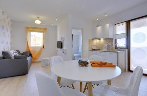 Η κουζίνα ή μικρή κουζίνα στο Appartement Merle
