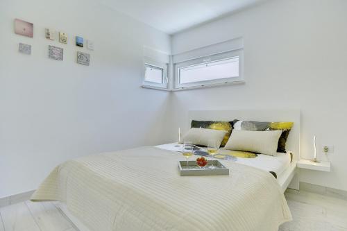 Gepflegtes Ferienhaus mit moderner Ausstattung, Parkplatz, Klima