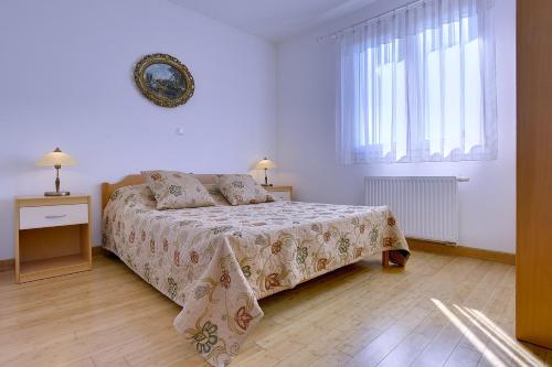 Neue Ferienwohnung mit Parkplatz, Klima in einer ruhigen Lage von Pula