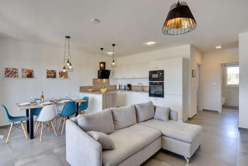 Ferienwohnung mit Meerblick, nur 500 Meter zum Strand