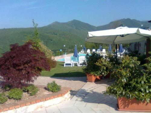 Ferienhäuschen CLAUDIO mit Pool in Tignale