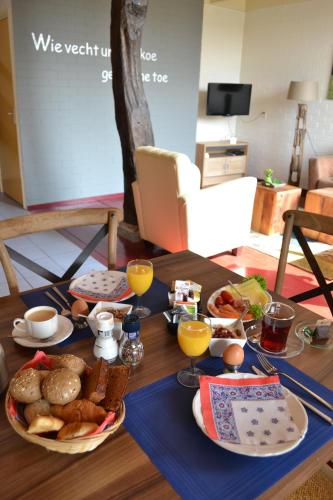 Φαγητό σε αυτό το ξενοδοχείο διαμερισμάτων ή κάπου εκεί κοντά