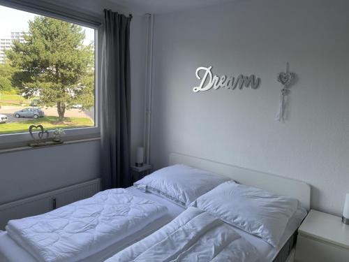 Postel nebo postele na pokoji v ubytování Ferienwohnung Albatros
