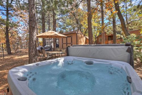 Gambar di galeri bagi 147 - Hillside Hideaway - Meredith Lodging di Big Bear Lake