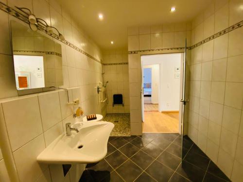 Koupelna v ubytování NEU! Ferienwohnung Atelier 7
