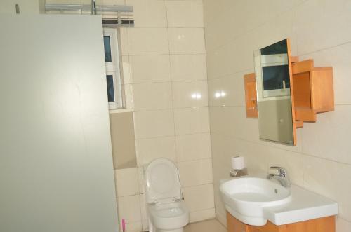 REVERTON HOTELS LIMITED – Photos 3