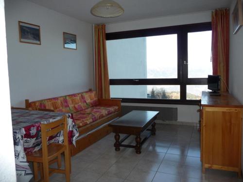 Χώρος καθιστικού στο Appartement Les Adrets-Prapoutel, 2 pièces, 5 personnes - FR-1-771-47