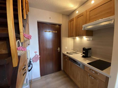 Photo de la galerie de l'établissement Duplex rénové pour 6 pers avec loggia, proche pistes - FR-1-342-311, à Beaufort