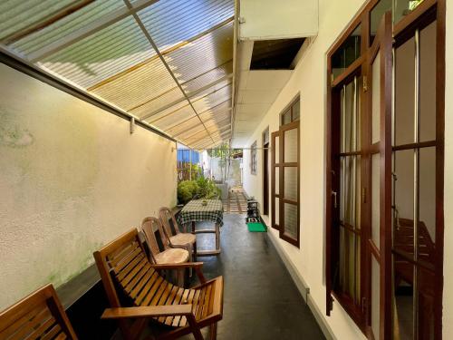 Mirissa şehrindeki Sun & Tree HomeStay (With Green Nature View) tesisine ait fotoğraf galerisinden bir görsel