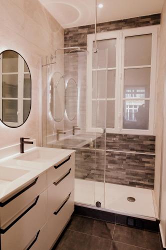 Luxueux duplex Elysées