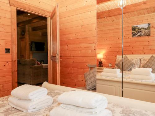 Ένα μπάνιο στο Ballinorig Lodge