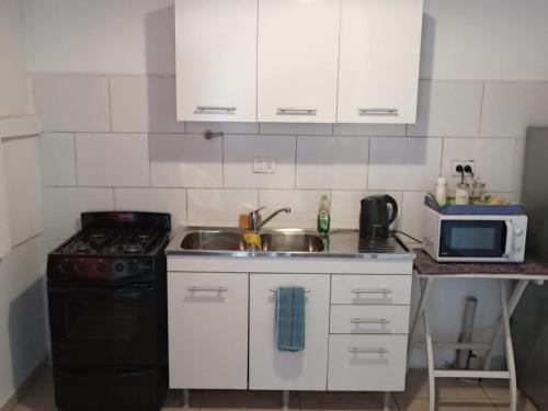 Dapur atau dapur kecil di EFRA Apartment