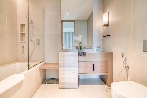 Koupelna v ubytování Address JBR Marina Views, Address Beach Resort Residence, Dubai Marina - Mint Stay