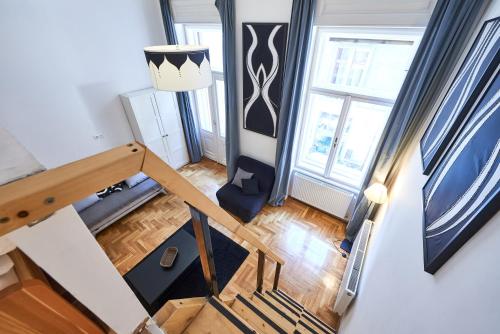 Large apartment for groups City center dist. VII 1072 Budapest, 35 Klauzál utca 1st floor/ 12 door number kép - 3