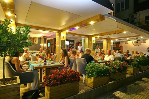 Magi Apart Hotel vendégei
