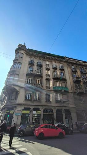 Designed Apartment 2 Bedrooms, 2 Baths in Milan Center - WiFi, AC, steps from Subway M1 and M2, Central Station and Airport connected with Self Check In photo 7