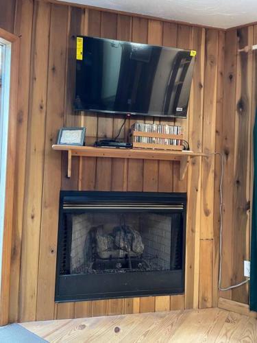Imagen de la galería de Private cozy cabin in the woods with great view, en Murphy