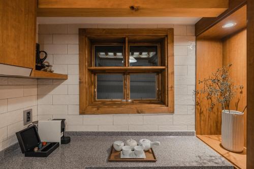 Luxury Hanok Subtle Graceにあるキッチンまたは簡易キッチン
