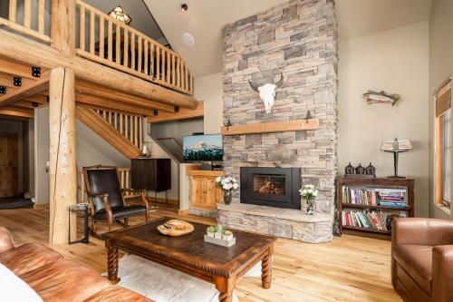 Un lugar para sentarse en 5 Hidden Trail by Moonlight Basin Lodging