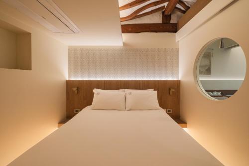 Luxury hanok with private bathtub - SW07_2