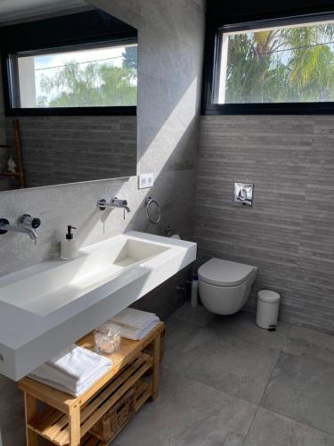 Bilik mandi di bohospanishvilla