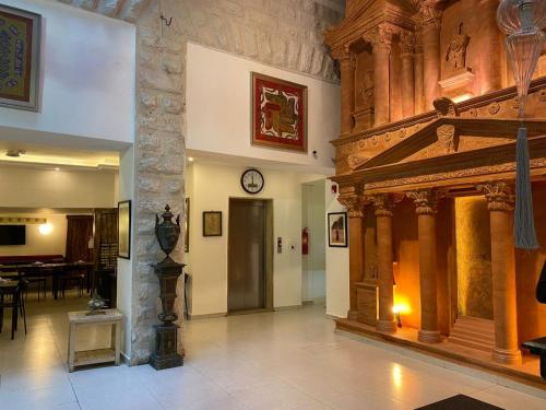 Gambar di galeri bagi Art Hotel Downtown di Amman