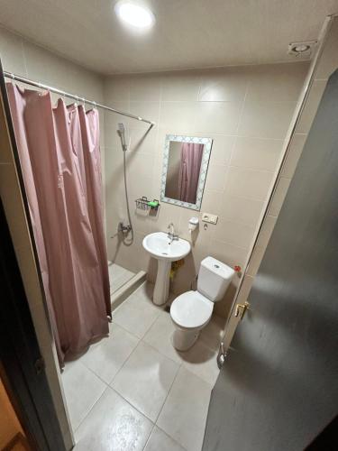 A bathroom at Apartment near Tskaltubo spa restort