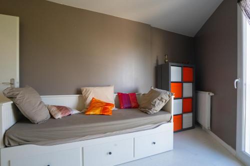 Photo de la galerie de l'établissement Espace Moderne et Accueillant proche transport, à Châtenay-Malabry