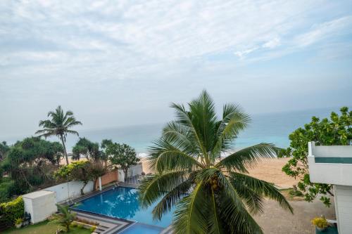 Sky Breeze Right On The Beach – Photos 5
