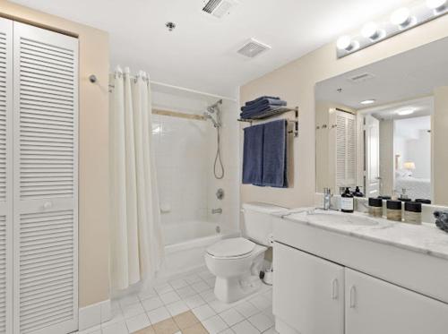Brickell Luxe - Best Balcony - 32nd Fl - Luxe Waterfront & City Views - Furnished Balcony - Walk-Water-WiFi photo 36