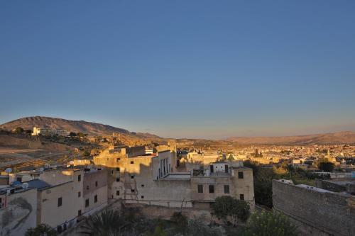 リヤドから撮影された、または一般的な山の景色