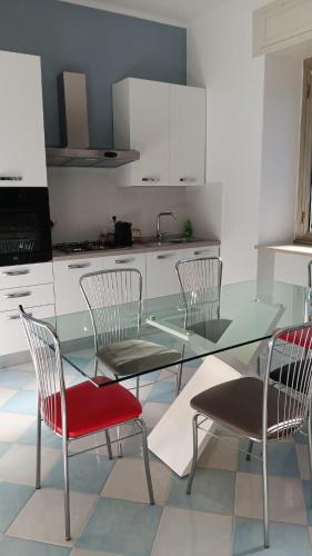 Ett kök eller pentry på Appartamento La casa di Nica
