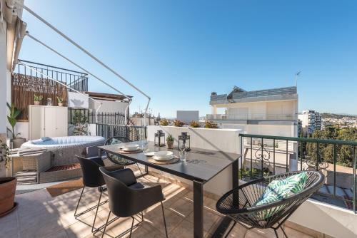 Amazing Acropolis View Penthouse Apartment With Jacuzzi