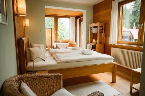 Postel nebo postele na pokoji v ubytování Panoramahotel Wagner - Das Biohotel am Semmering
