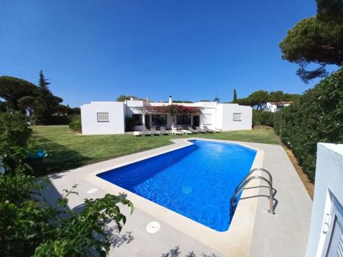 Villa Azevedo
