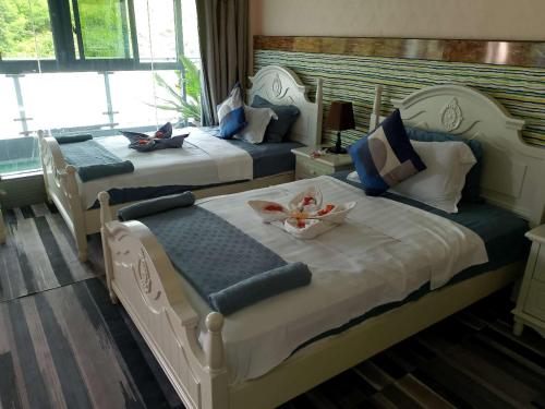 Gallery image of Crystal Beach Hotel in Port Vila