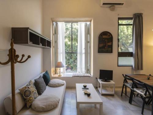 San Leandro de Sevilla Oasis en el centro