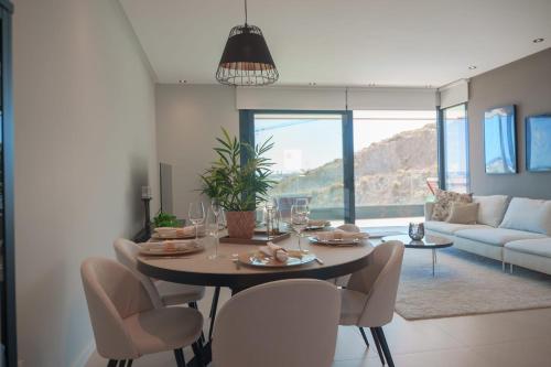 Stunning modern apartment in Middel Views Higueron