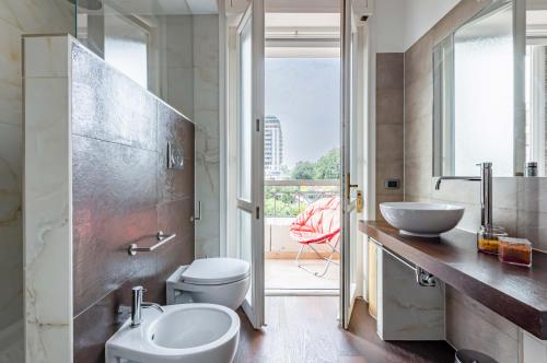 Koupelna v ubytování Cagliari Flat: near the Station with Balcony!