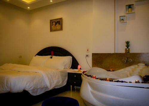 PYRAMIDS HOMELAND INN – Photos 5